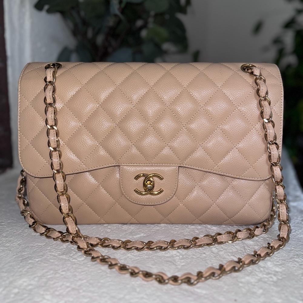 Chanel Jumbo Double Flap Caviar GHW